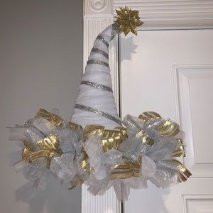 Gold and silver Santa hat wreath